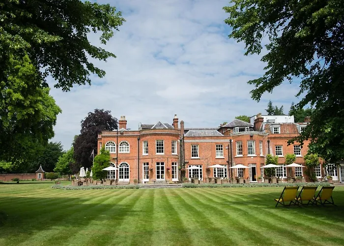 Hotels Near Ascot Racecourse UK: Find the Perfect Accommodations for Your Visit